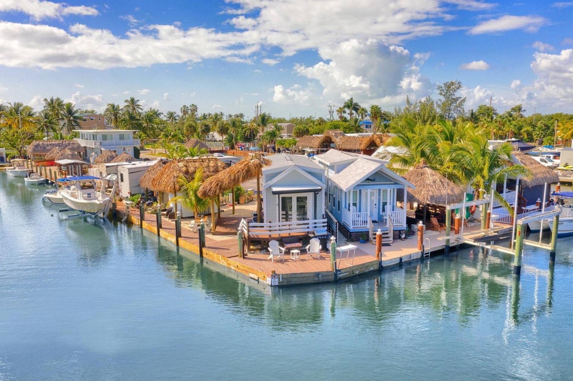 Tiny Home On Waterfront, Bay Views, Deck, Pool Jewfish Стая снимка