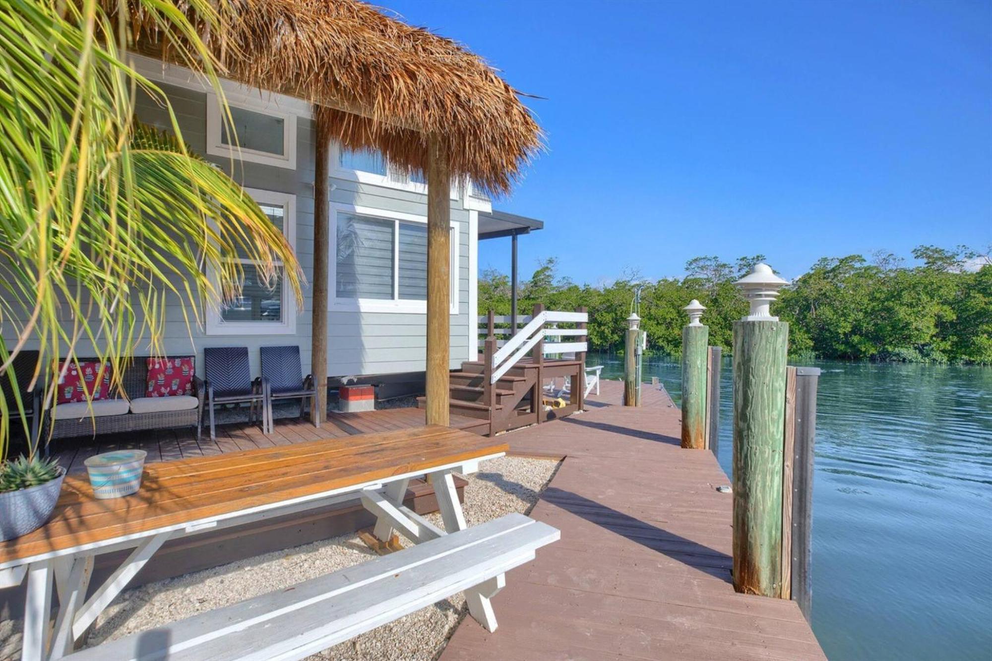 Tiny Home On Waterfront, Bay Views, Deck, Pool Jewfish Стая снимка